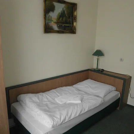 Ξενοδοχείο Deutsches Haus 3*